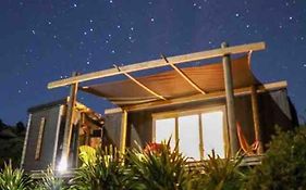 The 'Flax Pod' Cabin In Pohara, Amazing Sea Views
